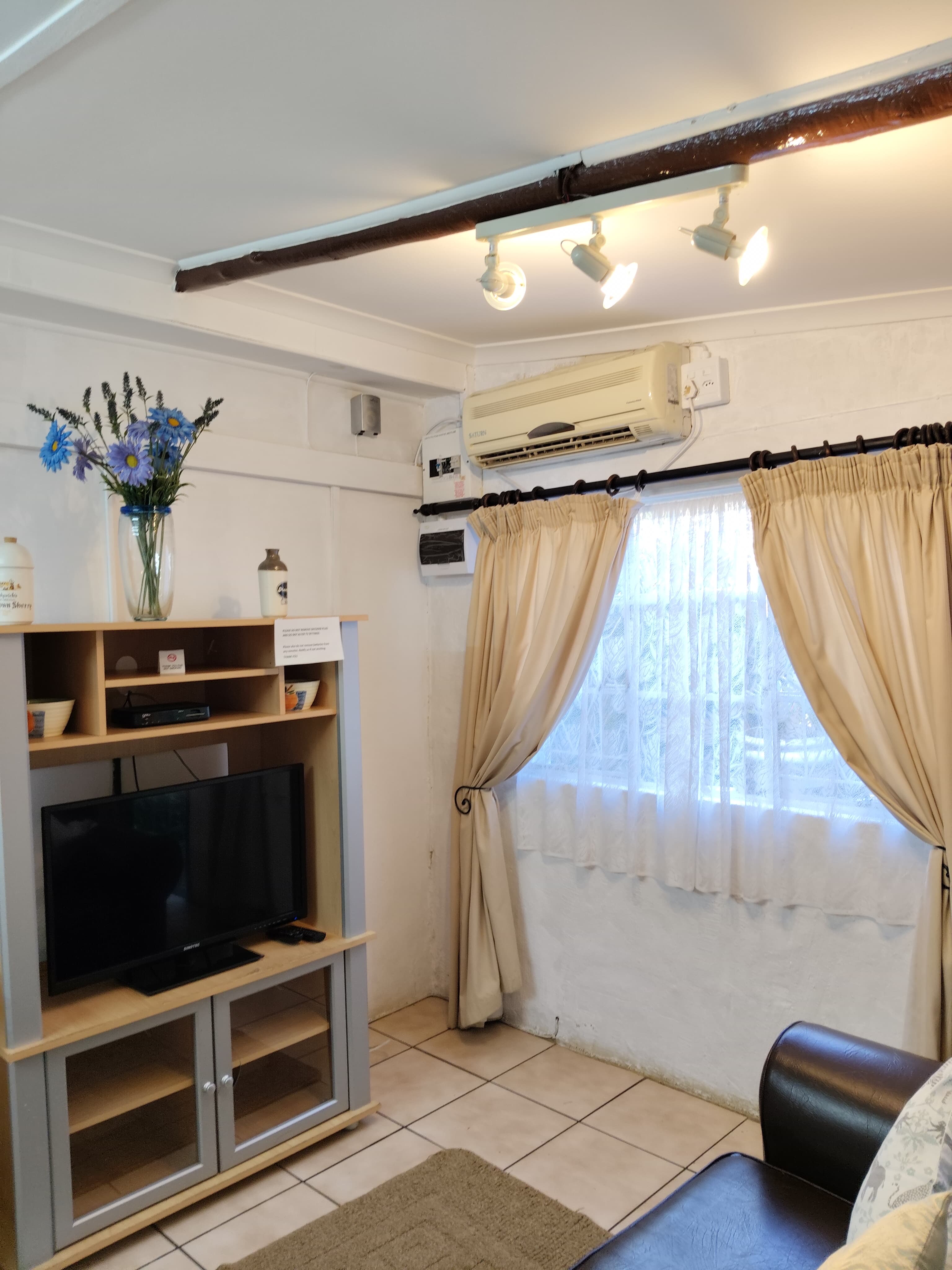 The Leopard's Lair – lounge